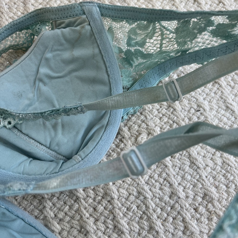 Vintage Victoria's Secret Push Up without padding 34D blue lace underwire Bra - Picture 16 of 16